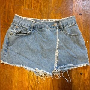 CUTE JEAN SKORT (NEED TO SELL ASAP)